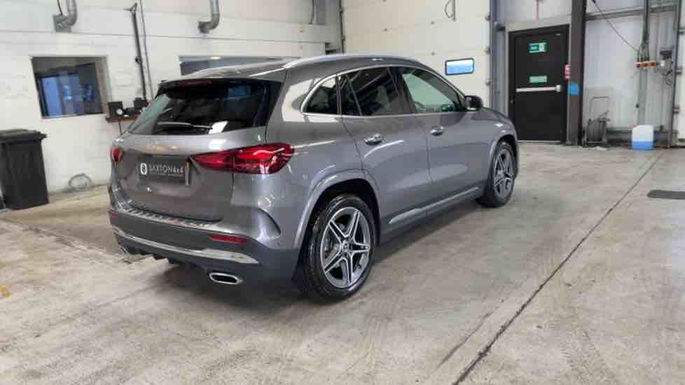 More views of Mercedes-Benz GLA