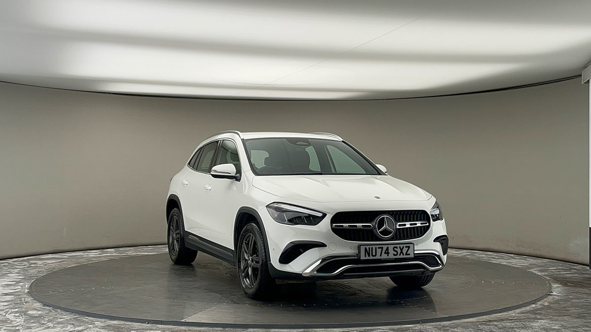 More views of Mercedes-Benz GLA