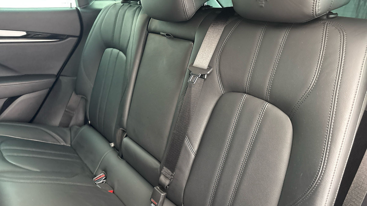Maserati Levante Image 8