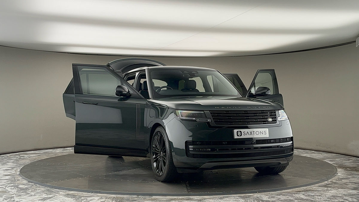 More views of Land Rover Range Rover