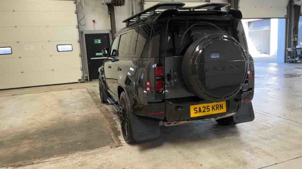 More views of Land Rover Defender 110