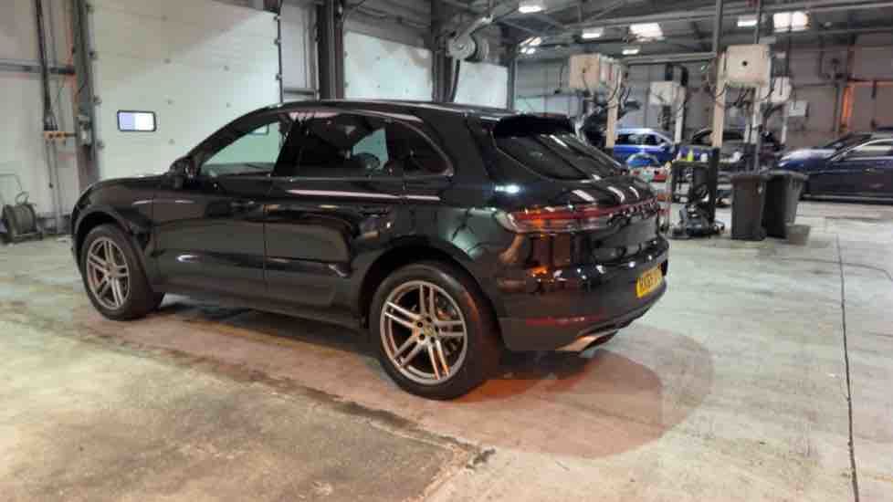 More views of Porsche Macan