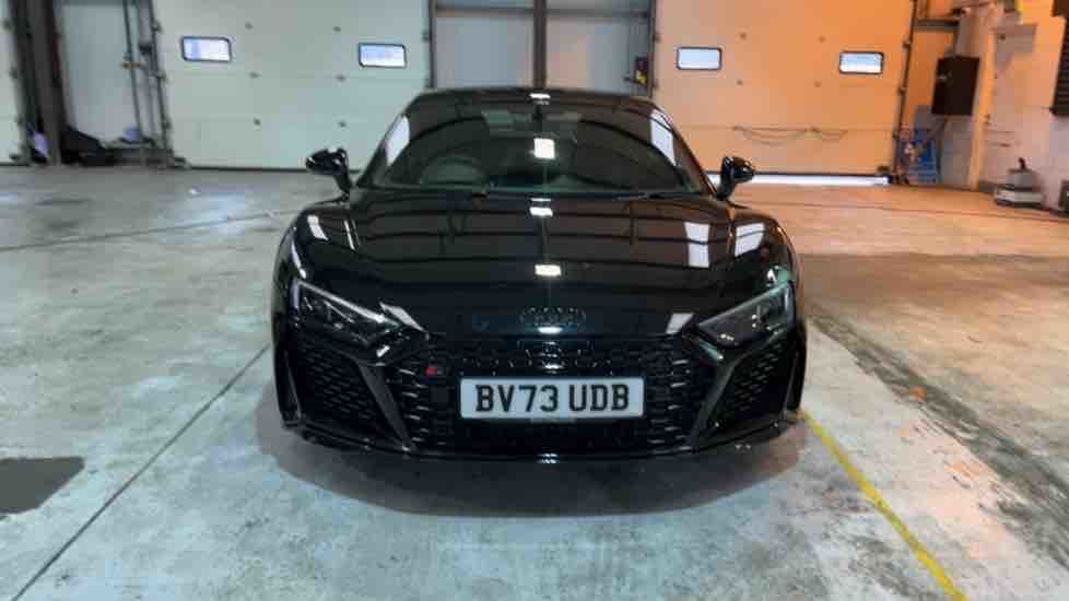 More views of Audi R8