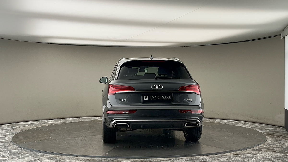 More views of Audi Q5