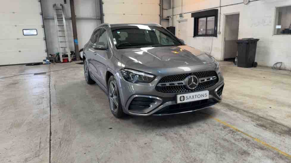 More views of Mercedes-Benz GLA