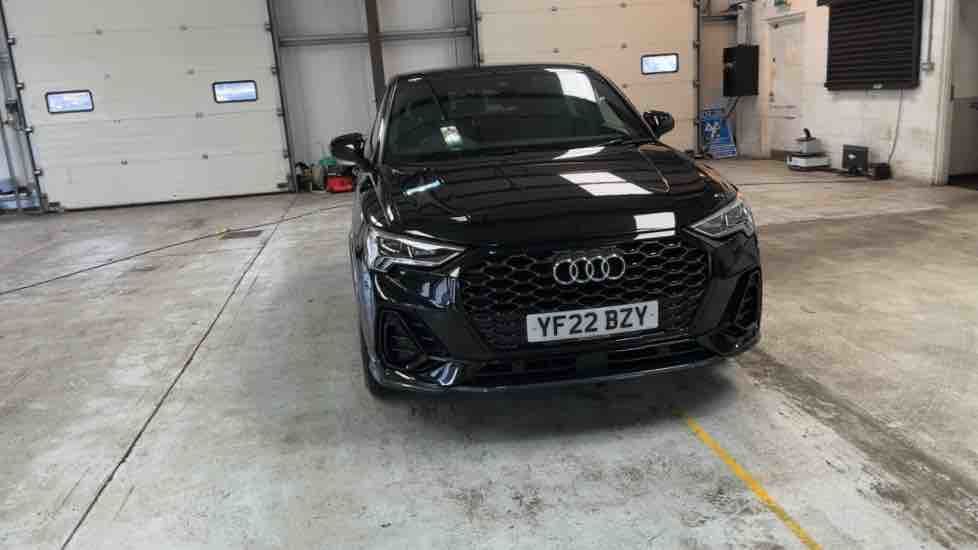 More views of Audi Q3