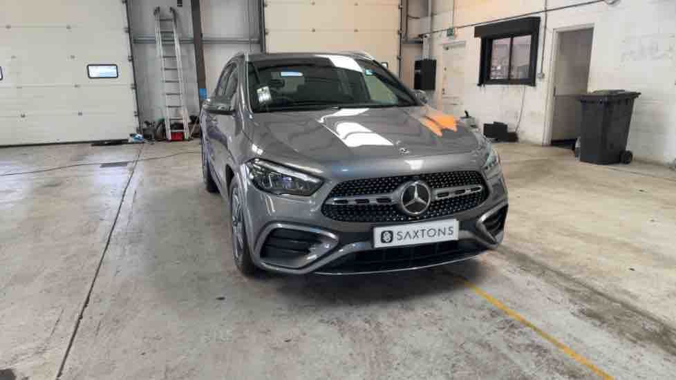 More views of Mercedes-Benz GLA