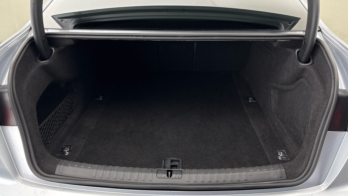 Audi A6 Saloon Image 11