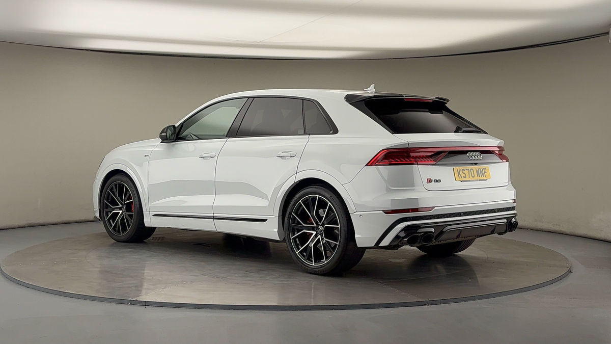 More views of Audi Q8