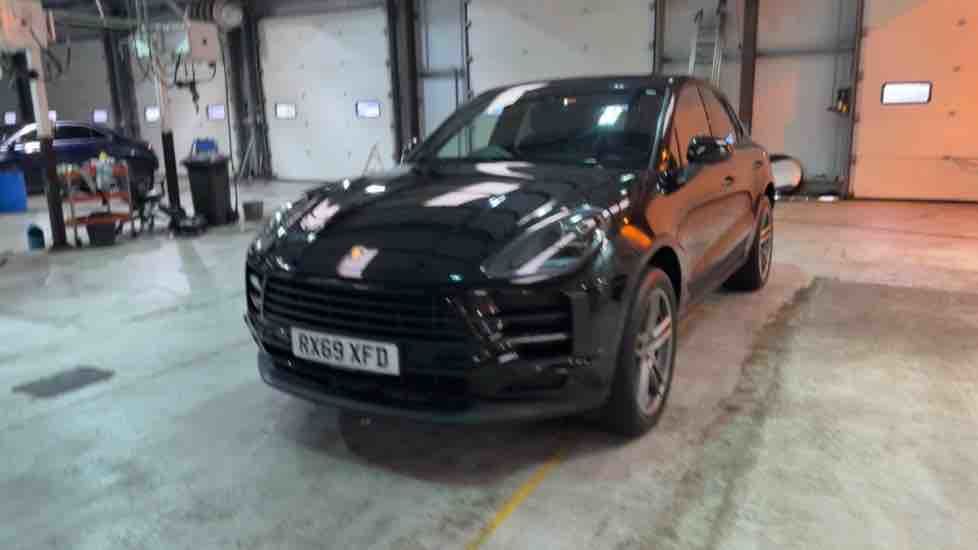 More views of Porsche Macan