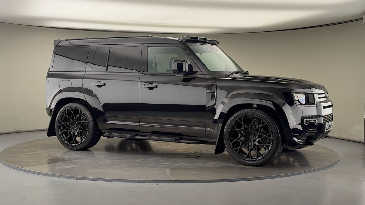 More views of Land Rover Defender 110