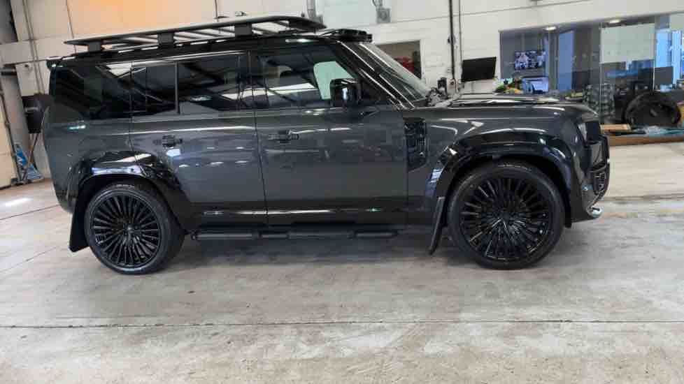 More views of Land Rover Defender 110