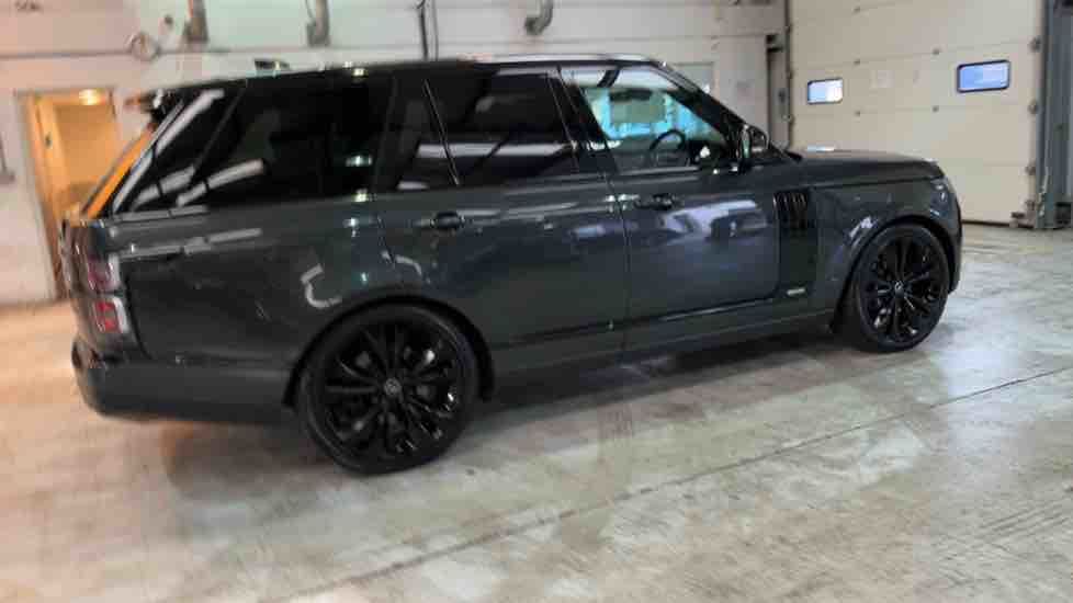 More views of Land Rover Range Rover