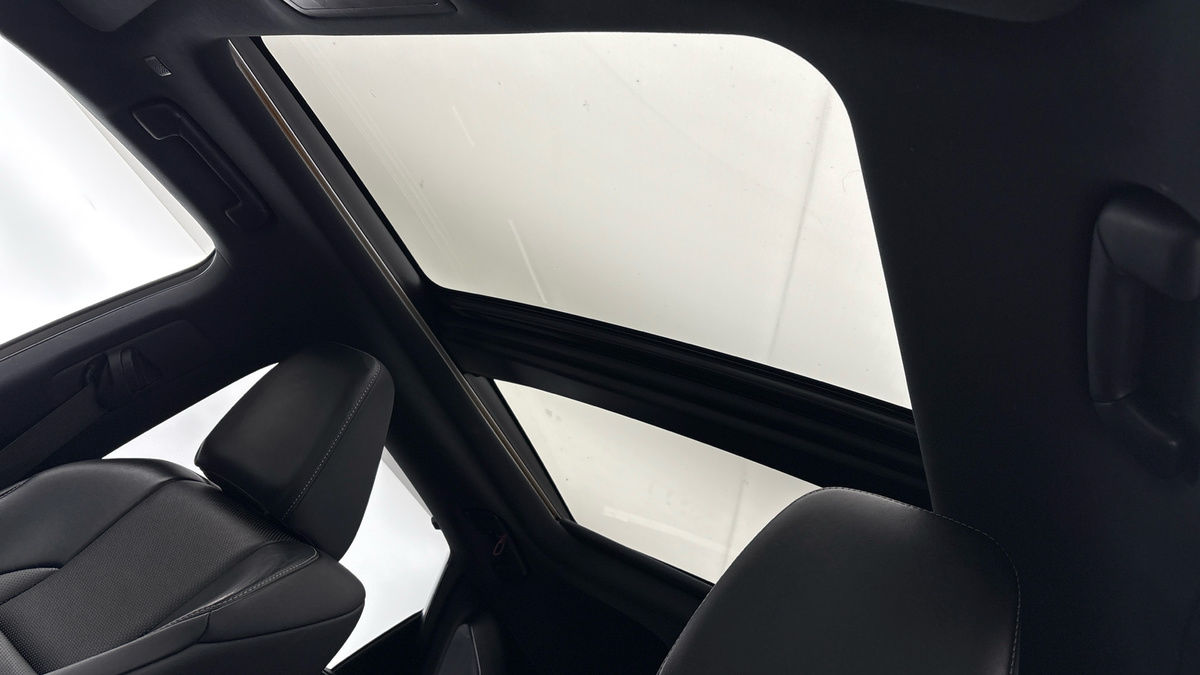 Lexus RX Image 6