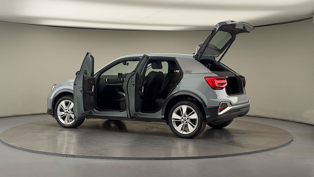More views of Audi Q2