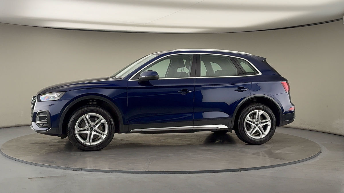 More views of Audi Q5