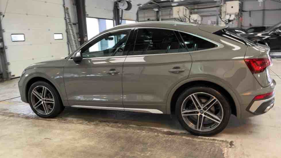 More views of Audi SQ5