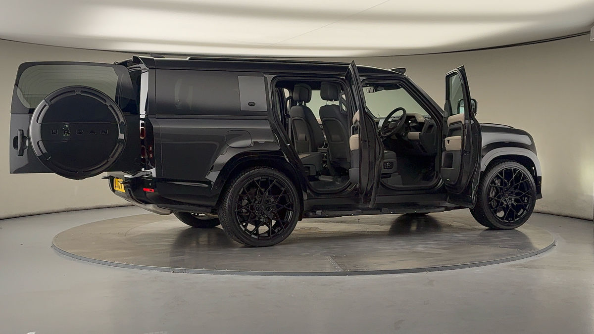More views of Land Rover Defender 130