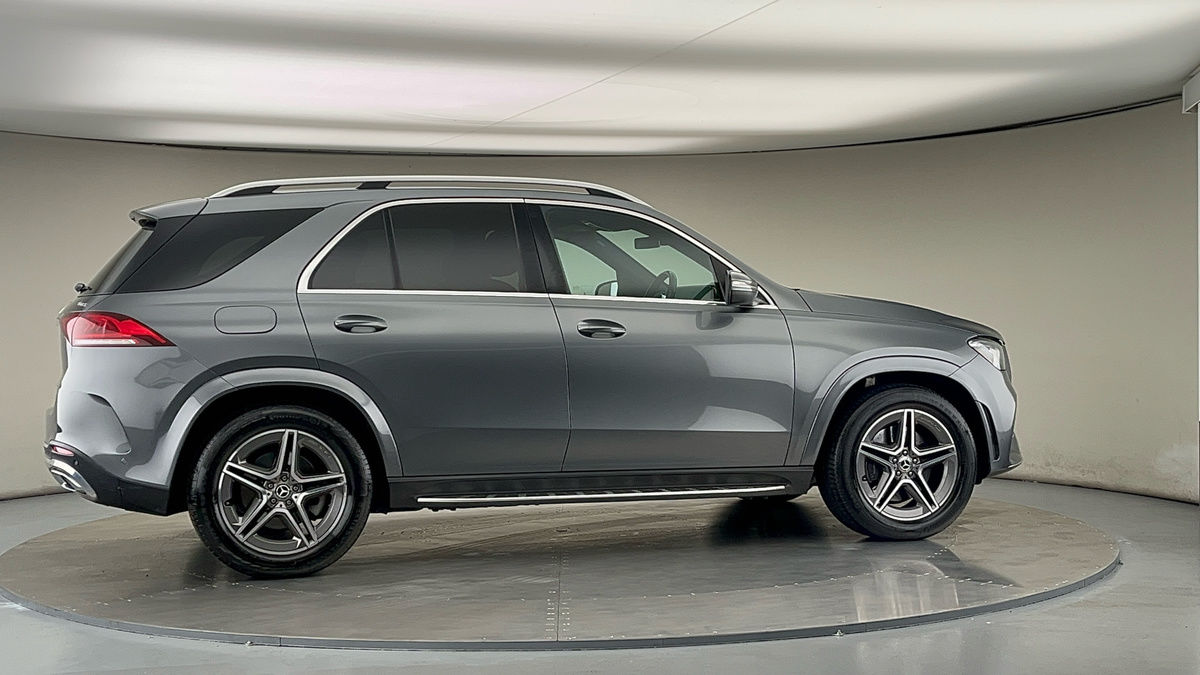 More views of Mercedes-Benz GLE