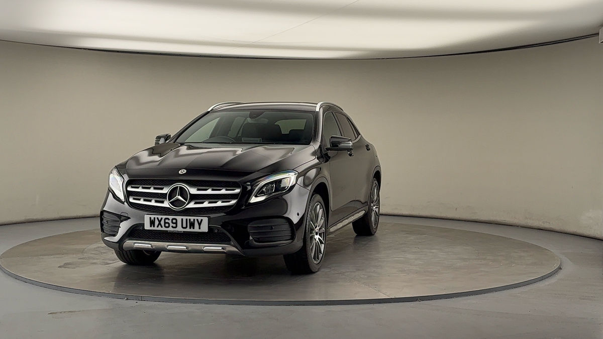 More views of Mercedes-Benz GLA