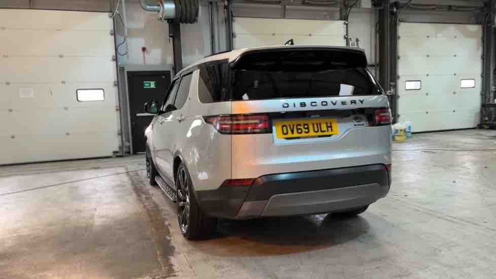More views of Land Rover Discovery