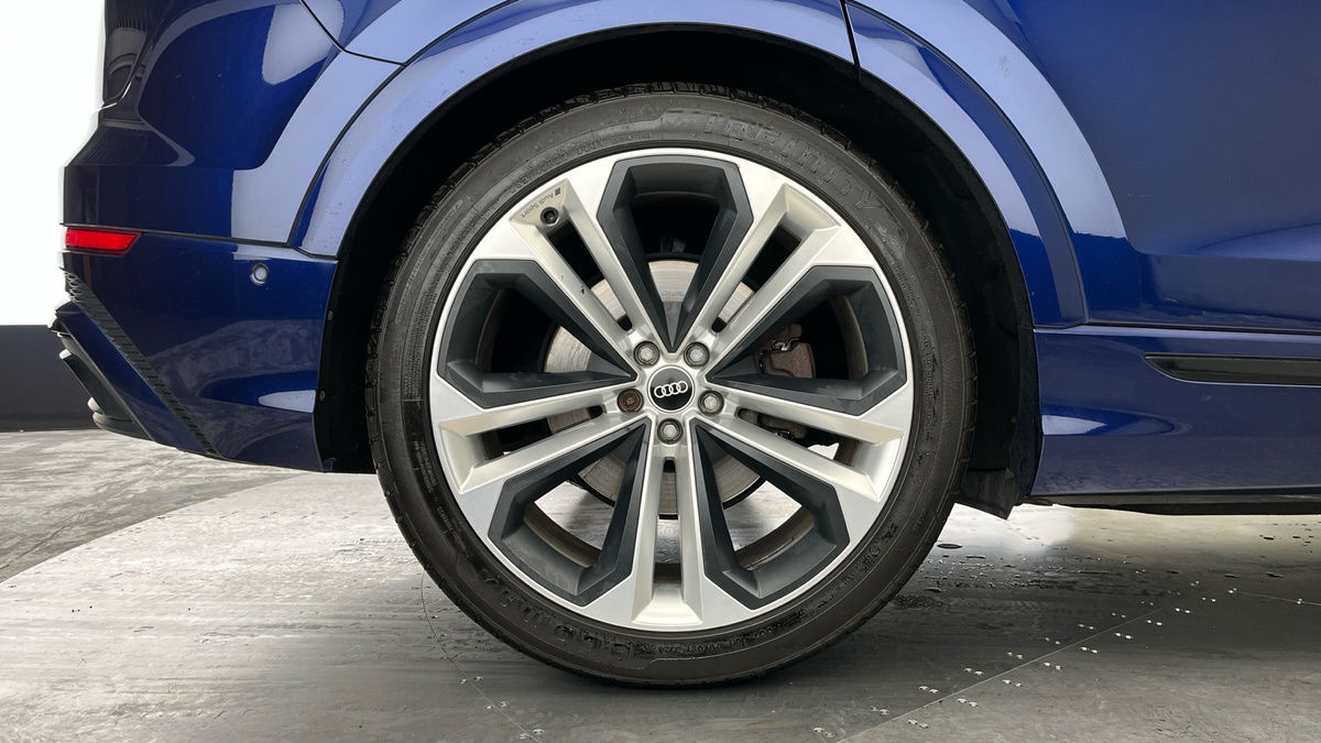 Audi Q8 Image 10