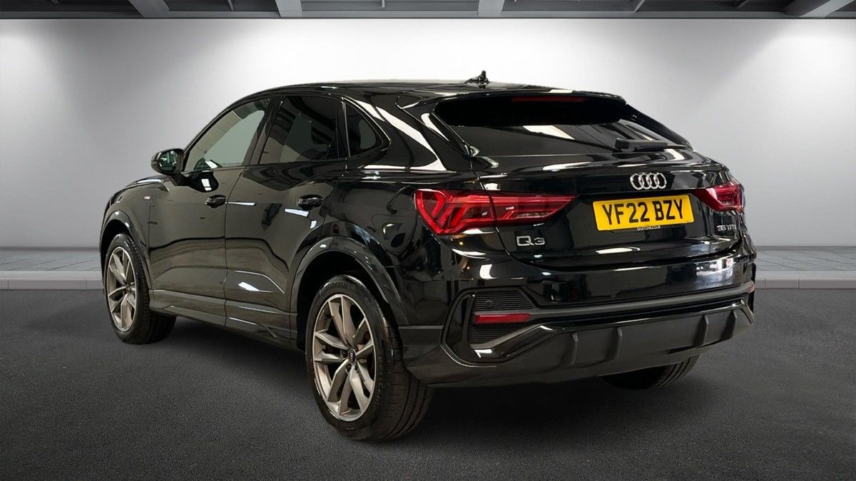 Audi Q3 Image 2