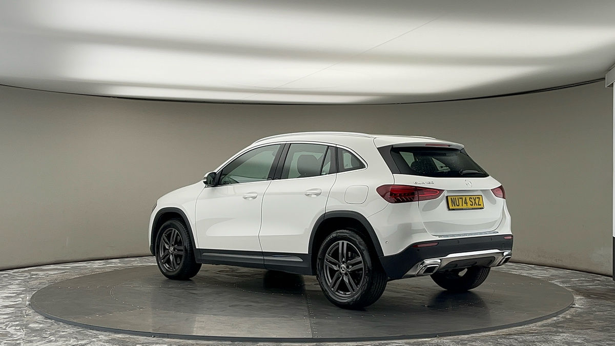 More views of Mercedes-Benz GLA