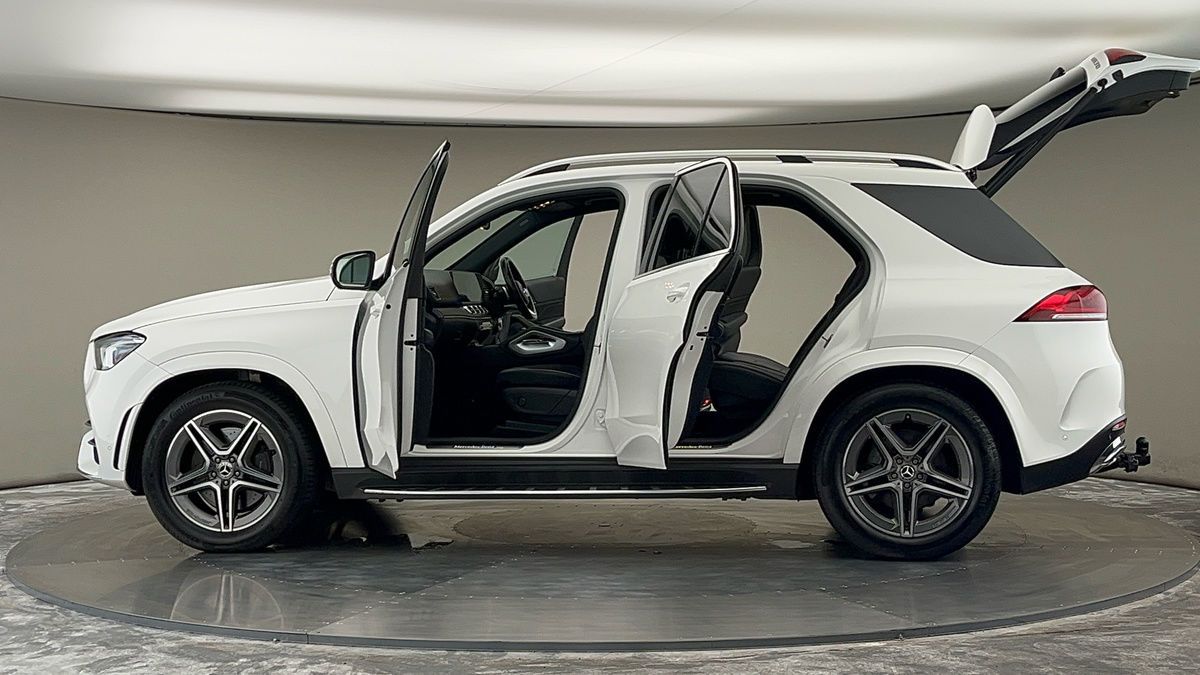 More views of Mercedes-Benz GLE
