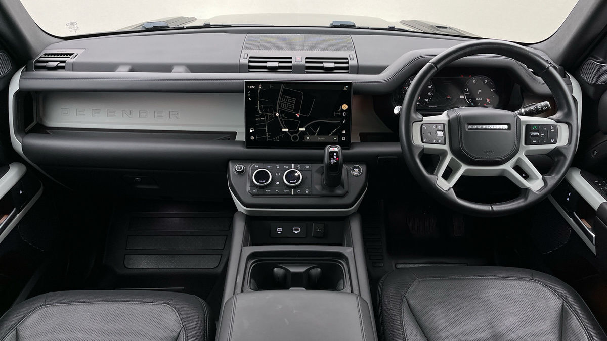 Land Rover Defender 110 Urban Image 24