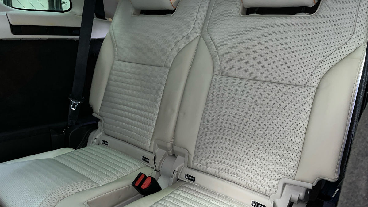 Land Rover Discovery Image 21
