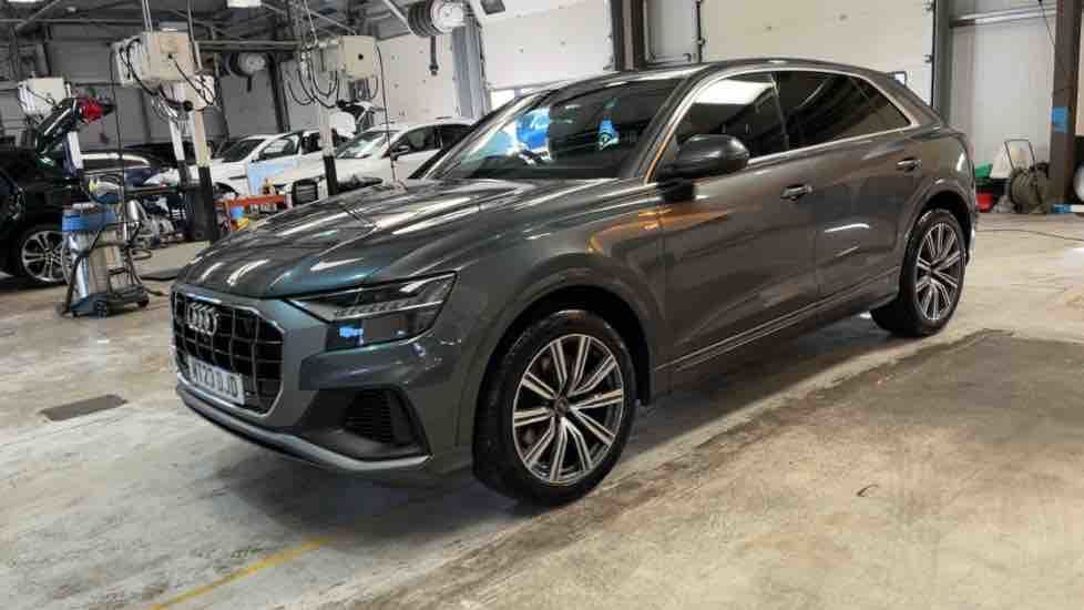 More views of Audi Q8