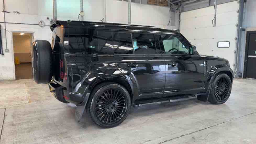 More views of Land Rover Defender 110