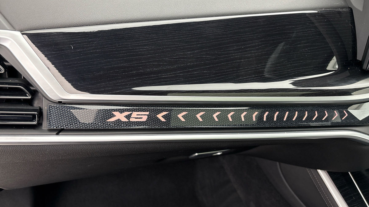 BMW X5 Image 25