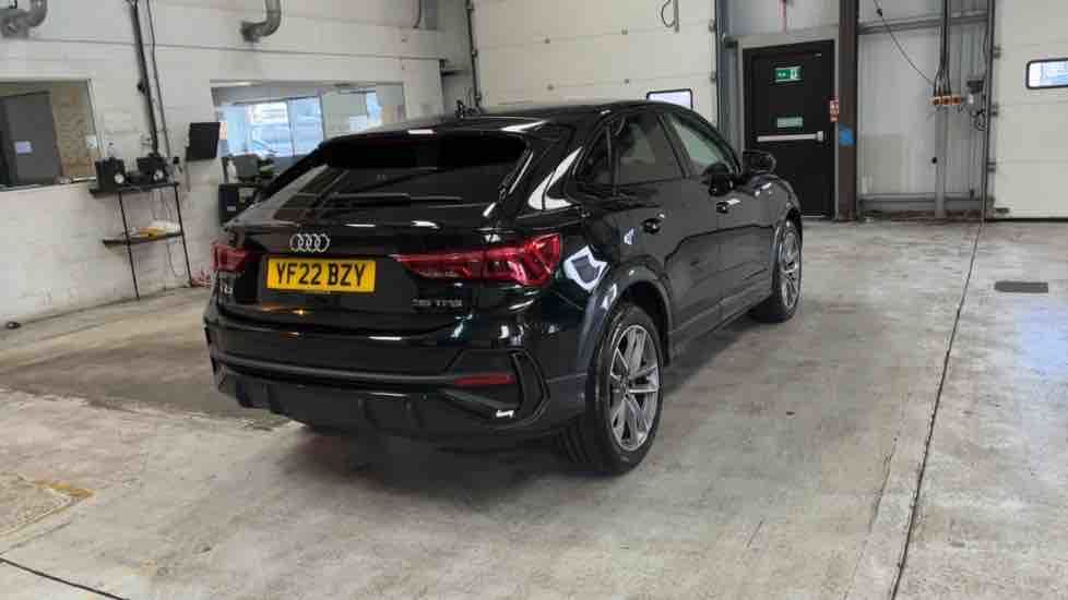 More views of Audi Q3