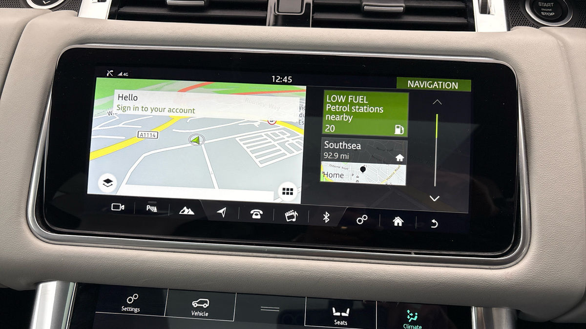 Land Rover Range Rover Sport Image 17
