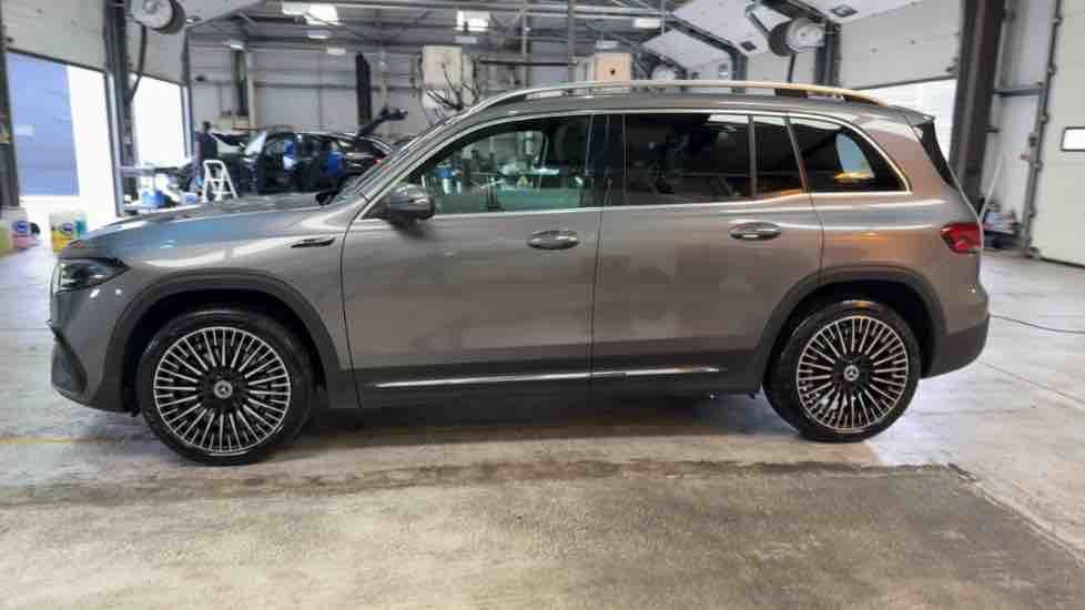More views of Mercedes-Benz EQB