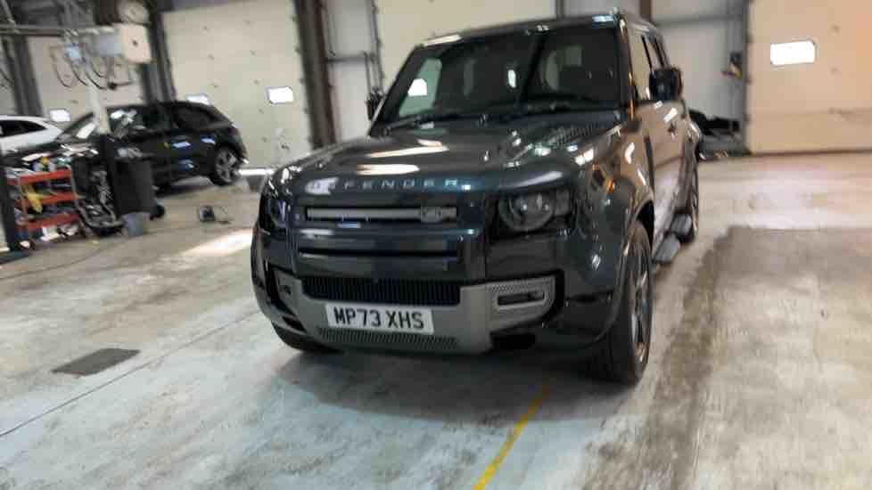 More views of Land Rover Defender 110