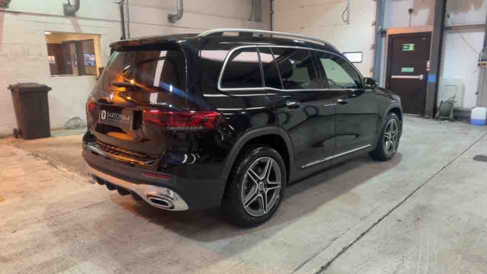 More views of Mercedes-Benz GLB