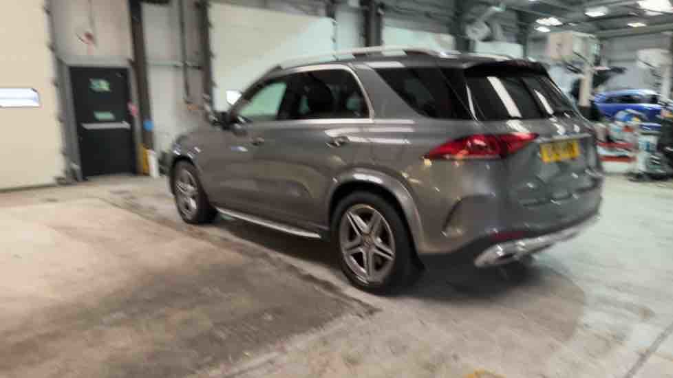 More views of Mercedes-Benz GLE