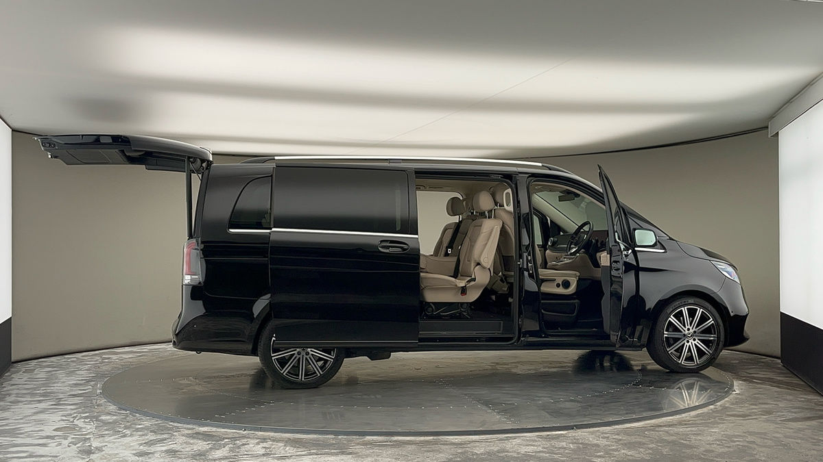 More views of Mercedes-Benz V Class