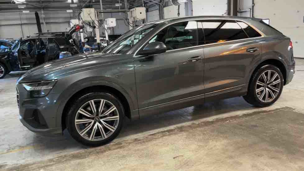 More views of Audi Q8