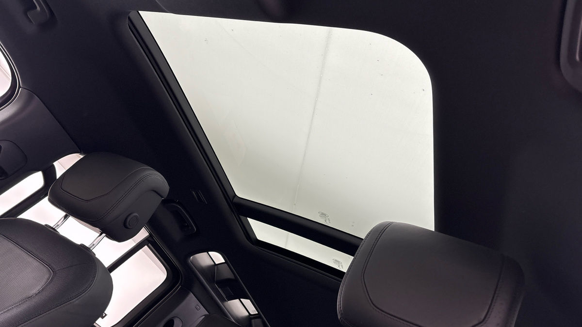 Land Rover Defender 110 Urban Image 6