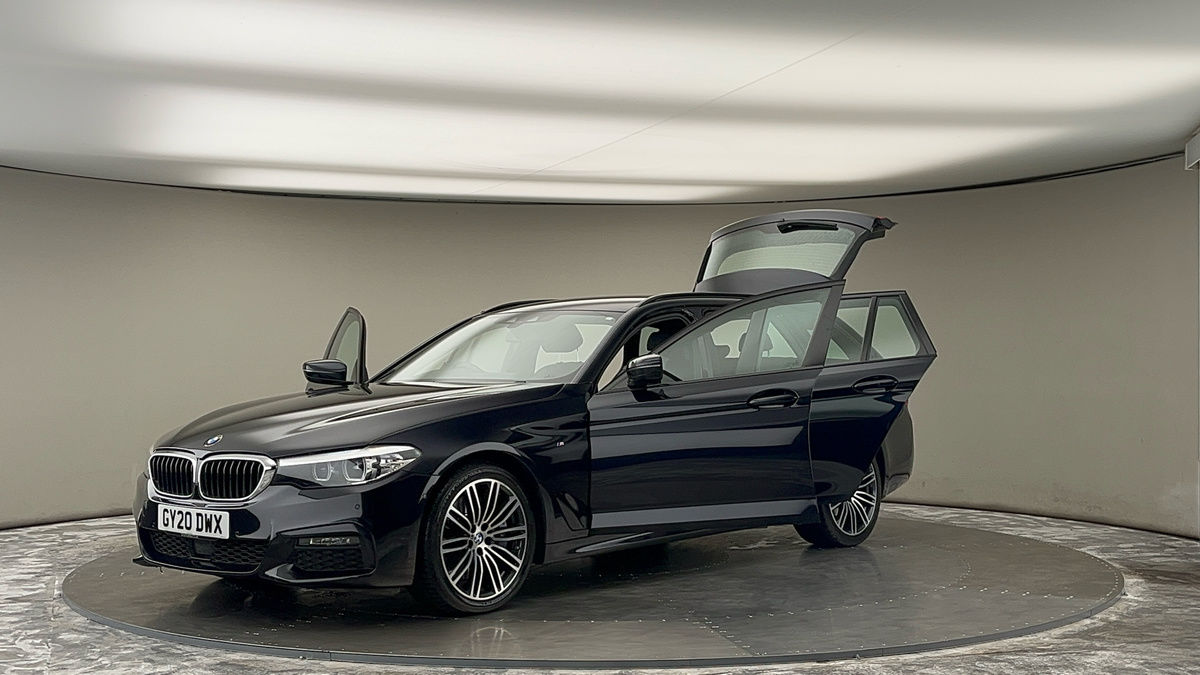 BMW 5 Series Image 22