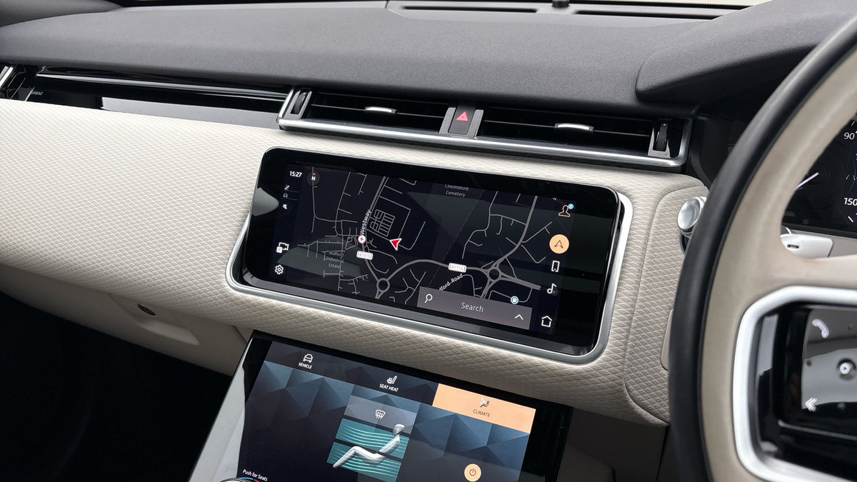 Land Rover Range Rover Velar Image 17