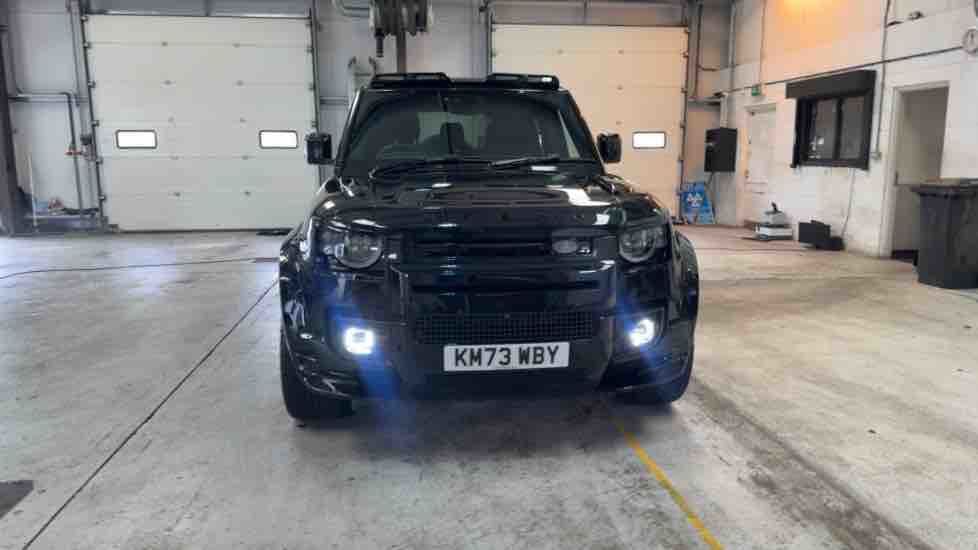 More views of Land Rover Defender 110