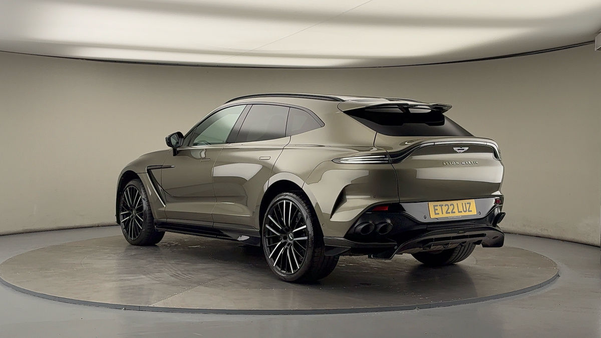 Aston Martin DBX Image 2
