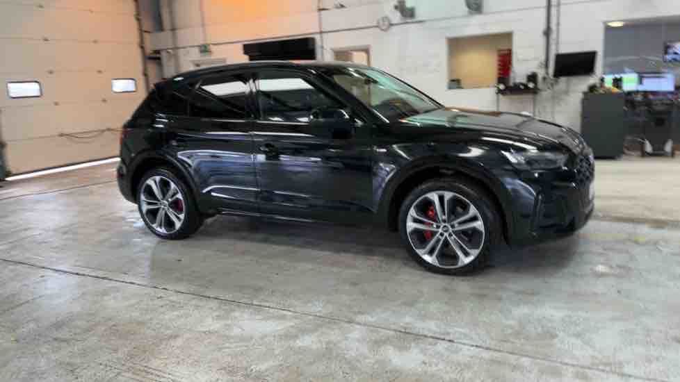 More views of Audi Q5
