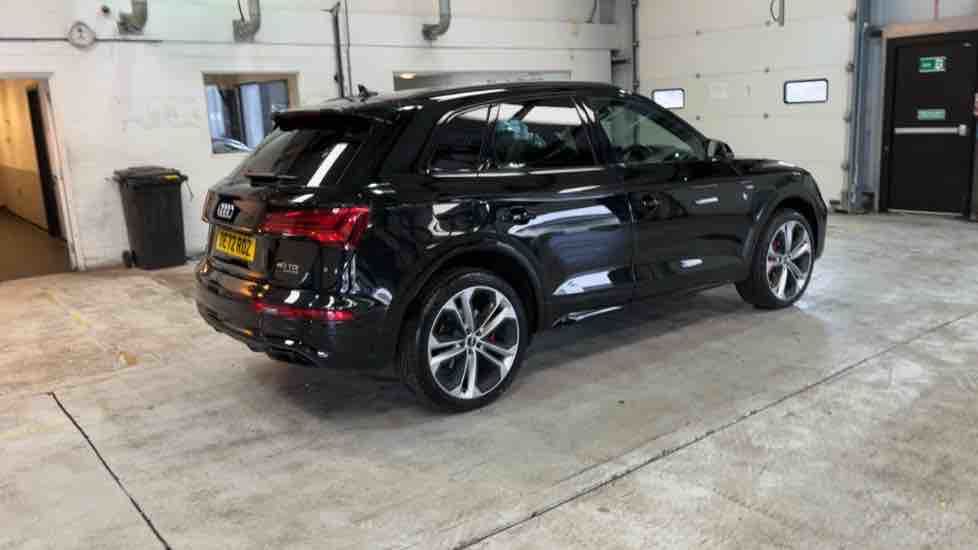 More views of Audi Q5