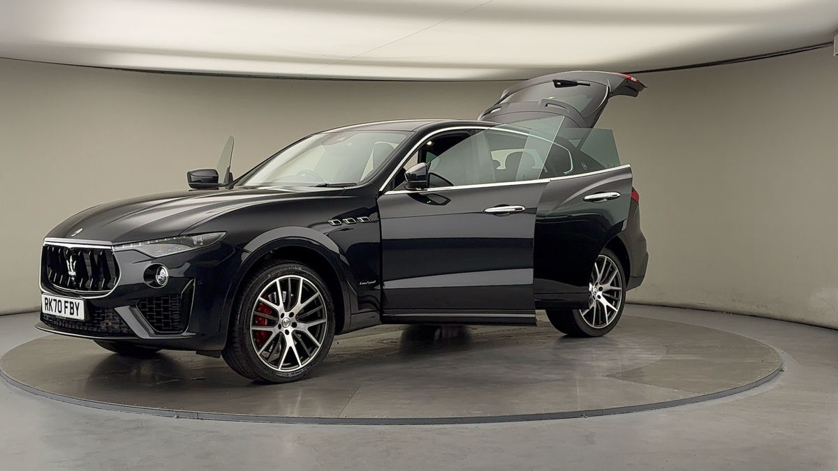 Maserati Levante Image 22